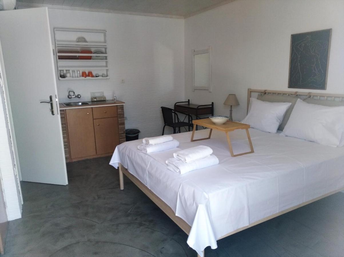 Elena Apartments Ithaca Vathy  Bagian luar foto